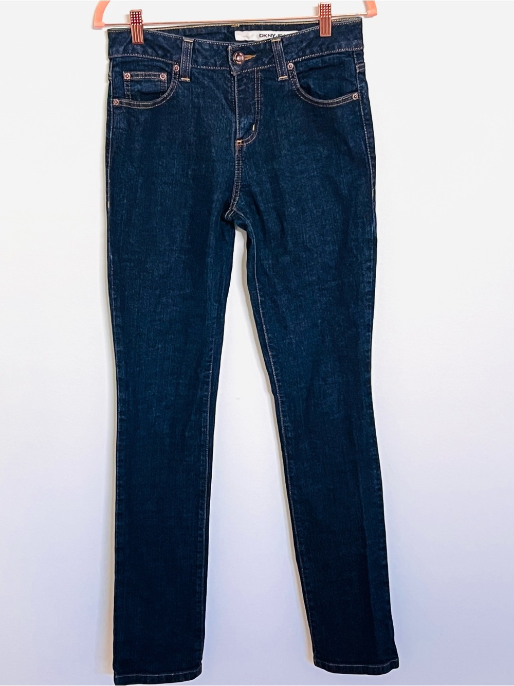 DKNY Women’s Dark Blue Skinny Jeans Size 6